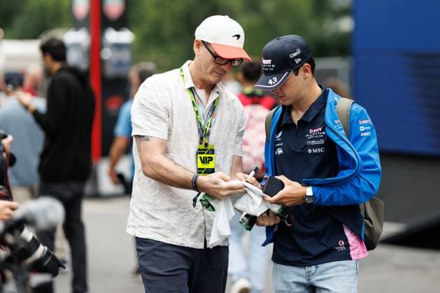 Franco Colapinto (BWT Alpine F1 Team, 43) gibt Autogramme, Grosser Preis von Belgien, Motorsport, Formel 1, Saison 2025, 25.07.2025 Grosser Preis von Belgien, Motorsport, Formel 1, Saison 2025, 25.07.2025 Copyright: xEibner-Pressefoto AlexanderxNeisx EP_ANS