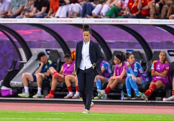 23.07.2025, UEFA Frauen-Europameisterschaft 2025 in der Schweiz. Halbfinale, Deutschland - Spanien, Im Stadion Letzigrund Zürich. Trainerin Montserrat Tome (Spanien) an der Seitenlinie.
