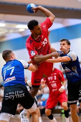 Bietigheim: HBL - 25 26 - Testspiel - TSV Weinsberg - SG BBM Bietigheim Djibril M™Bengue (Bietigheim) Bietigheim-Bissingen Sporthalle am Viadukt Baden-Württemberg Deutschland