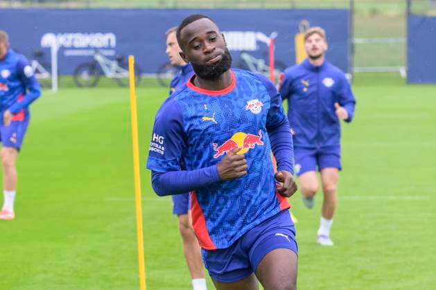 GER, Donaueschingen, Baden-Württemberg, Fussball, RB Leipzig, Training, Trainingslager, Tag 3, Trainingseinheit 3, Sportplatz Aasen, im Bild v.l.: Lutsharel Geertruida (RBL, 2), 25.07.2025 Copyright: HMBxMedia UwexKoch
