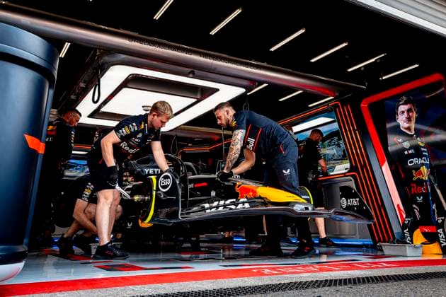Pitbox of Formule 1 driver MAX Verstappen of Red Bull Racing during the free practice Grand Prix Formula 1 Spa Francorchamps 2025 at the Circuit Spa Francorchamps for the Formula 1 MoÃ«t & Chandon Belgium Grand Prix 2025 season 2025-2026 in SPA, Belgium on 25 july 2025, (photo by Marcel van Dorst EYE4images DeFodi Images)