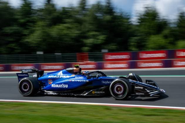 Carlos Sainz (Atlassian Williams Racing, Spanien, 55) im FW47, BEL, Formel 1 Weltmeisterschaft, Moet Chandon Grand Prix von Belgien, Circuit de Spa-Francorchamps, Freies Training, Saison 2025, 25.07.2025 BEL, Formel 1 Weltmeisterschaft, Moet Chandon Grand Prix von Belgien, Circuit de Spa-Francorchamps, Freies Training, Saison 2025, 25.07.2025 Spa-Francorchamps Copyright: xEibner-Pressefoto Memmlerx EP_MMR