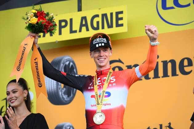Tour de France 2025 Stage 19 LA PLAGNE, FRANCE - JULY 25 : Arensman Thymen (NED) of INEOS Grenadiers pictured during the podium ceremony of stage 19 of the 112th edition of Tour de France an UCI World Tour 2.UWT cycling road race stage for Men Elite of 130 km with start in Albertville and finish in La Plagne on July 25, 2025 in La Plagne, France, 25 07 2025 ( Motordriver Kenny Verfaillie - La Plagne France  Copyright: xVincentxKalutx