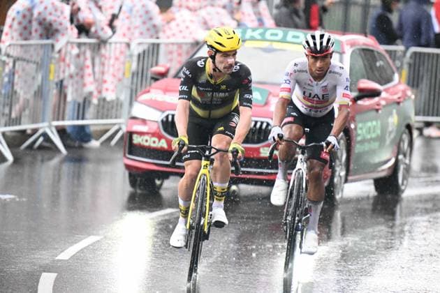 25-07-2025 Tour De France; Tappa 19 Albertville - La Plagne; 2025, Visma - Lease A Bike; 2025, Uae Team Emirates - Xrg; Campenaerts, Victor; Henao, Sergio; La Plagne; 