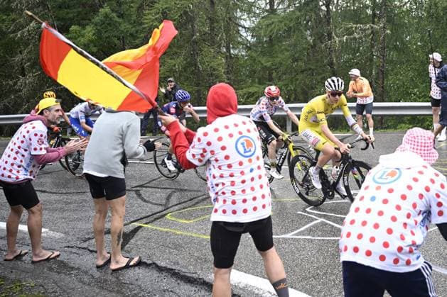 Danish Jonas Vingegaard Hansen of Team Visma-Lease a Bike and Slovenian Tadej Pogacar of UAE Team Emirates pictured in action during stage 19 of the 2025 Tour de France cycling race, from Albertville to La Plagne (130km), on Friday 25 July 2025 in France. The 112th edition of the Tour de France starts on Saturday 5 July in Lille, France, and will finish in Paris, France on the 27th of July. JASPERxJACOBS  x130003531x