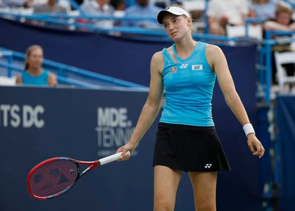 July 25, 2025: Elena Rybakina communicates with her coach in her match against Magdalena Frech during the 2025 Mubadala Citi DC Open tennis tournament being played at Rock Creek Park Tennis Center in Washington, D.C. CSM District Of Columbia United States of America - ZUMAc04_ 20250725_zma_c04_253 Copyright: xJustinxCooperx