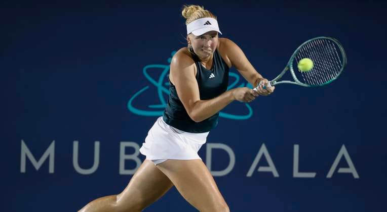 July 25, 2025: Clara Tauson hits a shot in her match against Anna Kalinskaya during the 2025 Mubadala Citi DC Open tennis tournament being played at Rock Creek Park Tennis Center in Washington, D.C. CSM District Of Columbia United States of America - ZUMAc04_ 20250725_zma_c04_277 Copyright: xJustinxCooperx