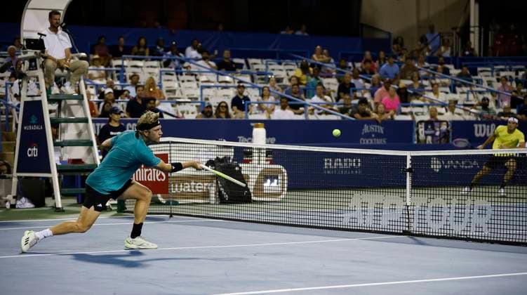 July 25, 2025: Alejandro Davidovich Fokina plays a short shot right over the net in his match against Taylor Fritz during the 2025 Mubadala Citi DC Open tennis tournament being played at Rock Creek Park Tennis Center in Washington, D.C. CSM District Of Columbia United States of America - ZUMAc04_ 20250725_zma_c04_305 Copyright: xJustinxCooperx