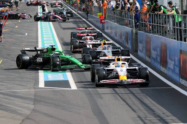 Formel 1 Grosser Preis von Belgien 2025 Formel 1 Grosser Preis von Belgien 2025 - Spa-Francorchamps 25. - 27. Juli 2025 FIA - Formel 1 - WM - Großer Preis Belgien - 2025 Im Bild: Boxenausfahrt Sprint Qualifying Copyright: xBEAUTIFULxSPORTS Bernhardtx