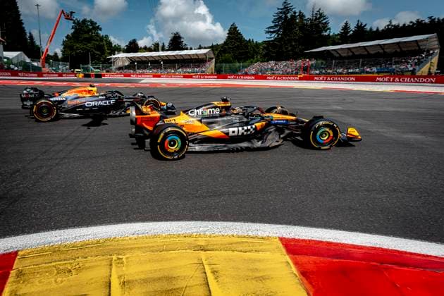 Formule 1 driver Oscar Piastri of McLaren, Formule 1 driver MAX Verstappen of Red Bull Racing during the sprintrace and qualification Grand Prix Formula 1 Spa Francorchamps 2025 at the Circuit Spa Francorchamps for the Formula 1 MoÃ«t & Chandon Belgium Grand Prix 2025 season 2025-2026 in SPA, Belgium on 26 july 2025, (photo by Marcel van Dorst EYE4images DeFodi Images)