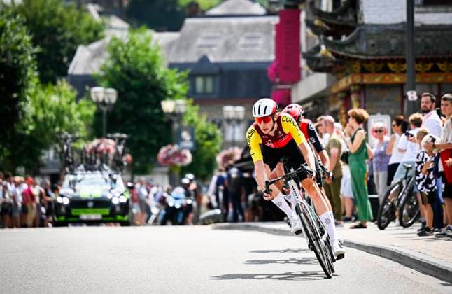 Tour de Wallonie 2025 Stage 1 NASSOGNE, BELGIUM - JULY 26 : Robeet Ludovic of Cofidis in the escape pack during stage 1 of the 30th edition of Tour de Wallonie an UCI ProSeries 2.Pro cycling road race stage for Men Elite of 182 km with start in Nassogne and finish in Nassogne on July 26, 2025 in Nassogne, Belgium, 26 07 2025 ( Motordriver Pieter Van Herzele - Nassogne Belgium  Copyright: xTomasxSiskx