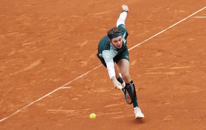 TENNIS - ATP, Tennis Herren Generali Open 2025 KITZBUEHEL,AUSTRIA,26.JUL.25 - TENNIS - ATP World Tour, Generali Open. Image shows Alexander Bublik (KAZ).  GEPAxpictures xMatthiasxHauer