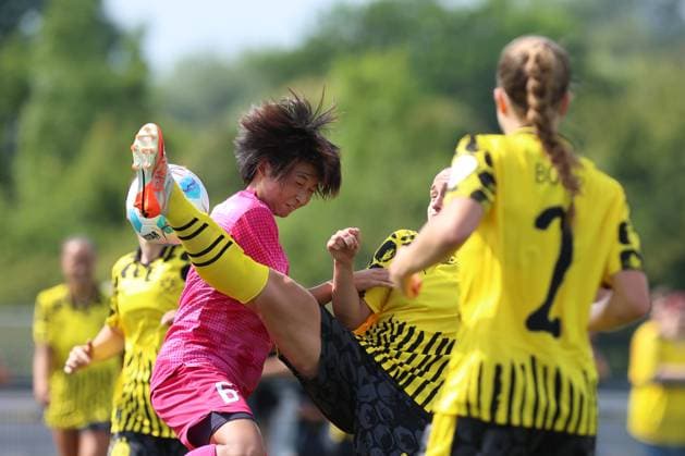 26.07.2025, Fussball, Frauen, Testspiel, Saison 2025 2026, Borussia Dortmund vs. Cerezo Osaka im Fussballpark BVB Hohenbuschei in Dortmund (Deutschland) Nao (Cerezo Osaka, 6) Dortmund Fussballpark BVB Hohenbuschei Nordrhein Westfalen Deutschland