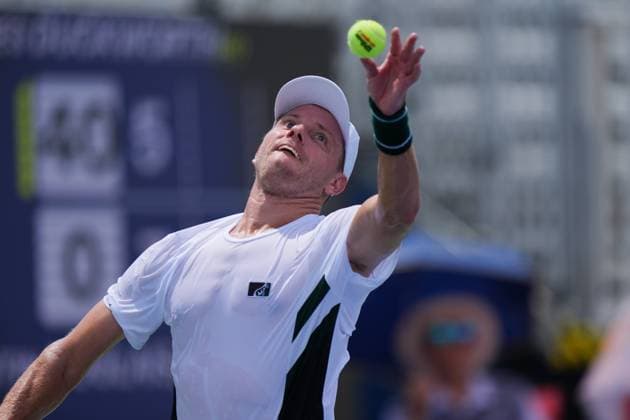 National Bank Open 2025 - Day 1 TORONTO, CANADA - JULY 26 : James Duckworth of Australia in action against Justin Boulais of Canada during the qualifying match on day one of the 2025 National Bank Open in Toronto, Ontario, Canada on July 26, 2025. Mert Alper Dervis Anadolu Ontario Canada. Editorial use only. Please get in touch for any other usage.  Copyright: x2025xAnadoluxMertxAlperxDervisx