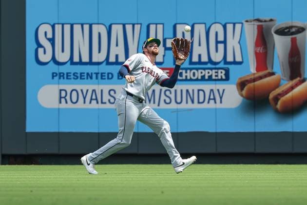 July 26, 2025: Cleveland Guardians right fielder Daniel Schneemann (10) catches a fly ball for an out on Kansas City Royals shortstop Bobby Witt Jr. (7) during the first inning at Kauffman Stadium in Kansas City, MO. CSM Kansas City United States of America - ZUMAc04_ 20250726_zma_c04_070 Copyright: xDavidxSmithx