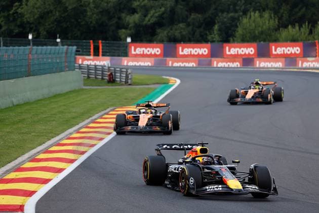 FORMULA 1 MOET & CHANDON BELGIAN GRAND PRIX 2025 26.07.2025, Circuit de Spa-Francorchamps, Spa-Franchorchamps, FORMULA 1 MOET & CHANDON BELGIAN GRAND PRIX 2025 , im Bild Max Verstappen (NLD), Oracle Red Bull Racing, Oscar Piastri (AUS), McLaren F1 Team, Lando Norris (GBR)