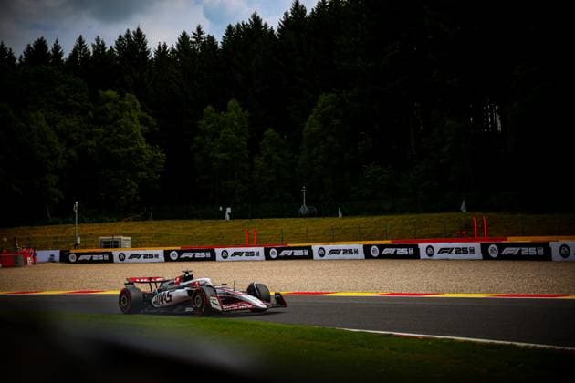 MOTORI - Formula 1 - Belgian Grand Prix 2025 31 Esteban Ocon, (FRA) Haas F1 Team VF25, during the Belgian GP, Spa-Francorchamps 24-27 July 2025 Formula 1 World Championship, WM, Weltmeisterschaft 2025. Belgium Belgium  Copyright: xIPAxSport ABACAx