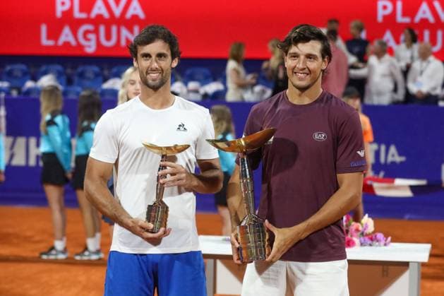 Umag, Croatia, 260725. 35th Plava Laguna Croatia Open Umag. Final. Trophy ceremony. In the photo: Carlos Taberner i Luciano Darderi. Photo: Goran Sebelic CROPIX Copyright: xxGoranxSebelicx atp_finale30-260725