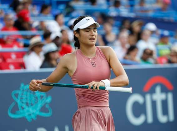 July 26, 2025: Emma Raducanu stretches her back in her semifinal match against Anna Kalinskaya during the 2025 Mubadala Citi DC Open tennis tournament being played at Rock Creek Park Tennis Center in Washington, D.C. CSM District Of Columbia United States of America - ZUMAc04_ 20250726_zma_c04_270 Copyright: xJustinxCooperx