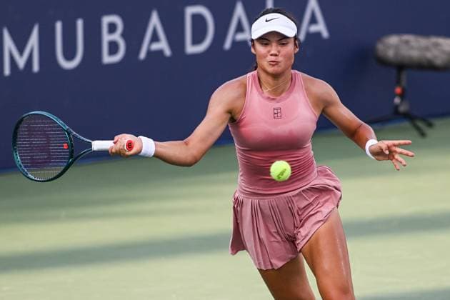 July 26, 2025, Washington, D.C, U.S: EMMA RADUCANU hits a forehand during her semifinal match against Anna Kalinskaya at the Rock Creek Tennis Center. Washington U.S - ZUMAg196 20250726_zap_g196_007 Copyright: xKylexGustafsonx