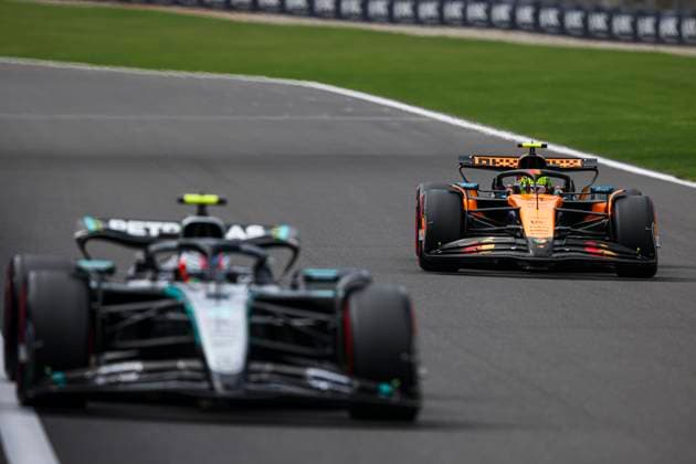 F1 Grand Prix Of Belgium - Qualifying Lando¯Norris of Great Britain driving the race car No.¯4, the McLaren¯MCL39 with a Mercedes‘AMG¯F1¯M16¯E Performance V6 turbo hybrid power unit for McLaren F1 Team, on track during the qualifying session ahead of the F1 Grand Prix of Belgium at Circuit de Spa‘Francorchamps in Belgium on July¯26,¯2025. Spa Belgium  Copyright: xNicolasxEconomoux originalFilename:economou-notitle250726_npJtC.jpg