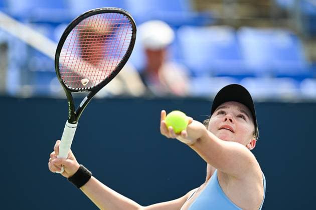 MONTREAL, QC - JULY 26: Dasha Plekhanova (CAN) serves the ball during a qualifying round match at WTA, Tennis Damen National Bank Open on July 26, 2025 at IGA Stadium in Montreal, QC (Photo by David Kirouac Icon Sportswire) TENNIS: JUL 26 National Bank Open EDITORIAL USE ONLY Icon250726079