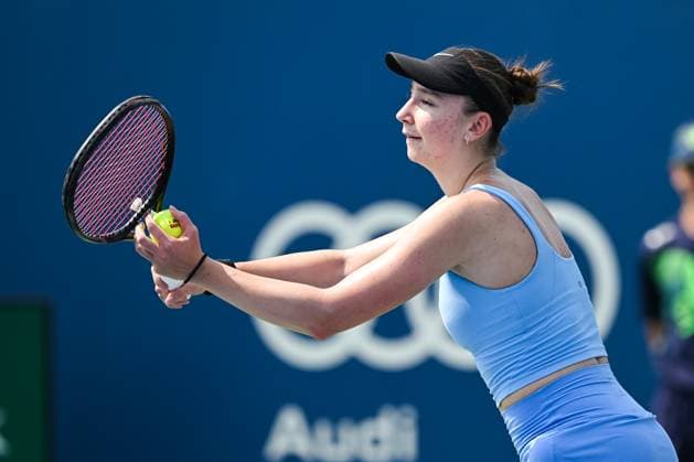 MONTREAL, QC - JULY 26: Dasha Plekhanova (CAN) serves the ball during a qualifying round match at WTA, Tennis Damen National Bank Open on July 26, 2025 at IGA Stadium in Montreal, QC (Photo by David Kirouac Icon Sportswire) TENNIS: JUL 26 National Bank Open EDITORIAL USE ONLY Icon250726073