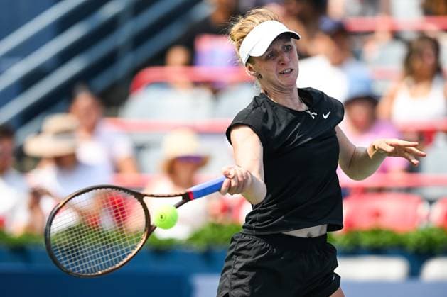 MONTREAL, QC - JULY 26: Katherine Sebov (CAN) returns the ball during a qualifying round match at WTA, Tennis Damen National Bank Open on July 26, 2025 at IGA Stadium in Montreal, QC (Photo by David Kirouac Icon Sportswire) TENNIS: JUL 26 National Bank Open EDITORIAL USE ONLY Icon250726010