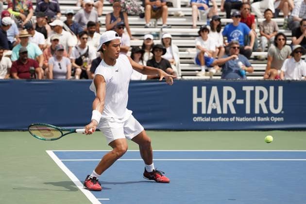 ATP, Tennis Herren Masters 1000 National Bank Open Toronto Presented by Rogers 2025 - Day 1 Li Tu of Australia plays a forehand against Pierre-Hugues Herbert of France during the Men s Singles first round match on day 1 of the ATP Masters 1000 National Bank Open at Sobeys Stadium. on July 26, 2025 in Toronto, Canada. Toronto Ontario Canada Copyright: xLeonardoxRamirezx