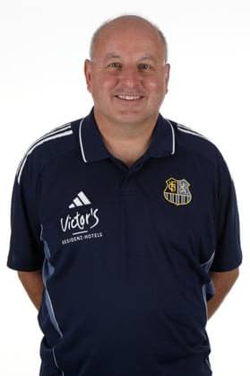 15.07.2025 - 3.Liga - 1.FC Saarbruecken - Fotoshooting - Fototermin - Fussball - Saison 2025 26 - SB - Foto-Termin des Drittligisten 1.FC Saarbrücken am 15.07.2025 , in Saarbrücken . Im Bild Betreuer Ruediger Schmidt (1. FC Saarbruecken). Saarbrücken Ludwigspark Saarland Deutschland