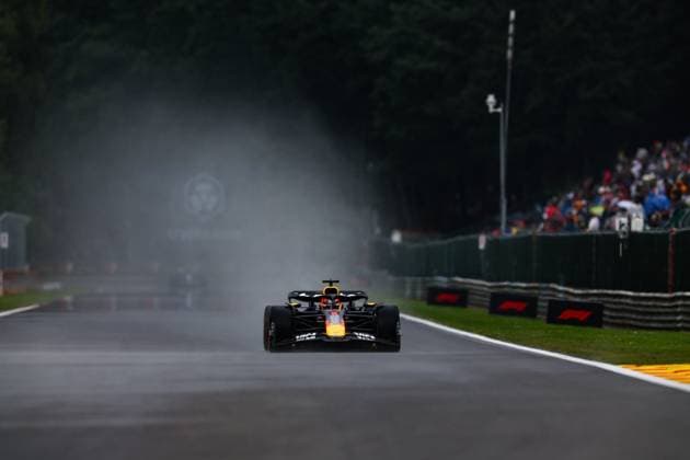 F1 - BELGIAN GRAND PRIX 2025 01 VERSTAPPEN Max (nld), Red Bull Racing RB21, action during the 2025 Formula 1 Belgian Grand Prix, 13th round of the 2025 FIA Formula One World Championship, WM, Weltmeisterschaft from July 25 to 27, 2025 on the Circuit de Spa-Francorchamps, in Stavelot, Belgium -  Copyright: xFLORENTxGOODENx