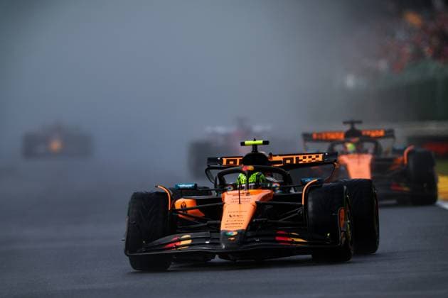 F1 - BELGIAN GRAND PRIX 2025 04 NORRIS Lando (gbr), McLaren F1 Team MCL39, action during the 2025 Formula 1 Belgian Grand Prix, 13th round of the 2025 FIA Formula One World Championship, WM, Weltmeisterschaft from July 25 to 27, 2025 on the Circuit de Spa-Francorchamps, in Stavelot, Belgium -  Copyright: xFLORENTxGOODENx