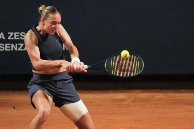 TENNIS - Internazionali di Tennis - 36° Palermo Ladies Open Anouk Koevermans in action against Francesca Jones during the 36th Palermo Ladies Open at Country Time Club during 36Â° Palermo Ladies Open, International Tennis match in Palermo, Italy, July 27 2025 Palermo Italy  Copyright: xIPAxSport ABACAx