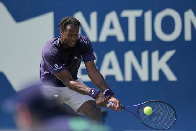 ATP, Tennis Herren Masters 1000 National Bank Open Toronto Presented by Rogers 2025 - Day2 Gael Monfils of France plays a backhand against Tomas Barrios Vera of Chile during the Men s Singles first round match on day 2 of the ATP Masters 1000 National Bank Open at Sobeys Stadium. on July 27, 2025 in Toronto, Canada. (Photo by Leonardo Ramirez Eyepix Group) Copyright: xLeonardoxRamirez xEyepixxGroupx LR_27072025_163011