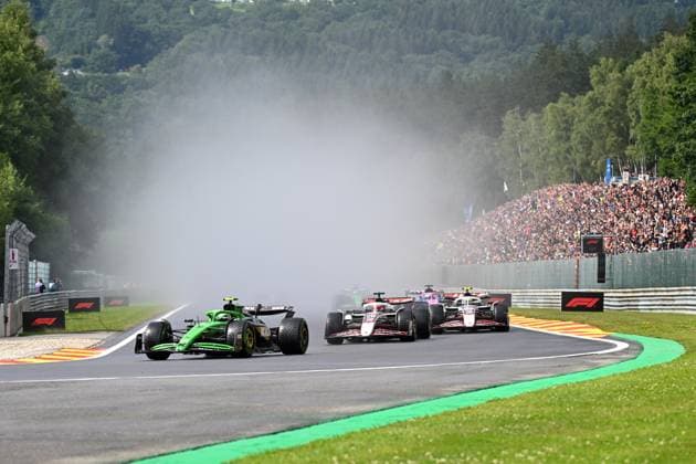 Formel 1 GP Spa Belgien. Sonntag, 27.07.2025 Gabriel Bortoleto 5, Stake F1 Team Kick Sauber und Esteban Ocon 31, MoneyGram Haas F1 Team und Oliver Bearman 87, MoneyGram Haas F1 Team; Formel 1 GP Spa Belgien. Sonntag, 27.07.2025 Copyright: xBEAUTIFULxSPORTS Erlhofx