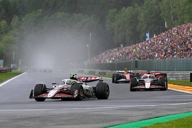 Formel 1 GP Spa Belgien. Sonntag, 27.07.2025 Oliver Bearman 87, MoneyGram Haas F1 Team und Esteban Ocon 31, MoneyGram Haas F1 Team; Formel 1 GP Spa Belgien. Sonntag, 27.07.2025 Copyright: xBEAUTIFULxSPORTS Erlhofx