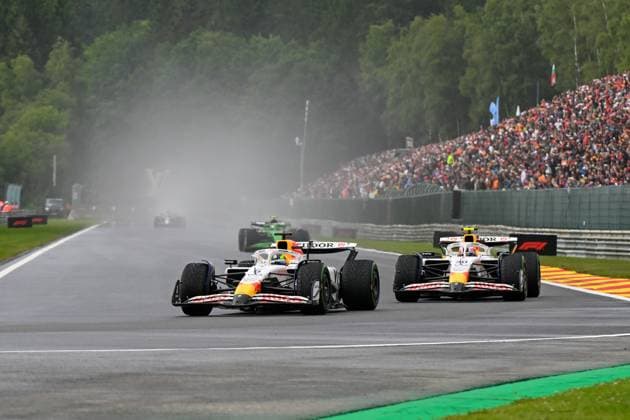 Formel 1 GP Spa Belgien. Sonntag, 27.07.2025 Isack Hadjar, 6, Visa Cash App RB Formula One Team und Liam Lawson 30, Visa Cash App RB Formula One Team; Formel 1 GP Spa Belgien. Sonntag, 27.07.2025 Copyright: xBEAUTIFULxSPORTS Erlhofx