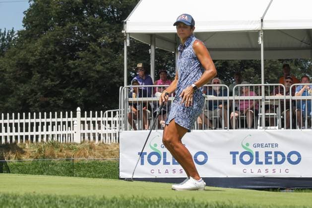 SYLVANIA, OH - JULY 27: Laura Diaz reacts to missing her put for a birdie on the 18th green during the second playoff hole during the Greater Toledo Classic Hosted by Stacy Lewis Legends of the LPGA, Golf Damen tournament on July 27, 2025 at Highland Meadows Golf Club in Sylvania, Ohio. (Photo by Scott W. Grau Icon Sportswire) GOLF: JUL 27 Greater Toledo Classic Hosted by Stacy Lewis Legends of the LPGA EDITORIAL USE ONLY Icon25072712