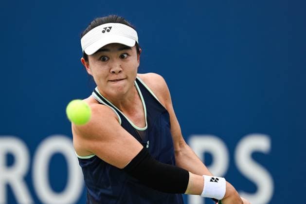 MONTREAL, QC - JULY 27: Lin Zhu (CHN) returns the ball during a first round match at WTA, Tennis Damen National Bank Open on July 27, 2025 at IGA Stadium in Montreal, QC (Photo by David Kirouac Icon Sportswire) TENNIS: JUL 27 National Bank Open EDITORIAL USE ONLY Icon250727048