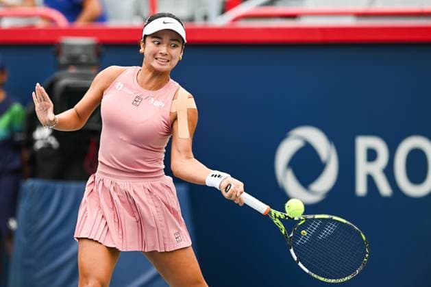 MONTREAL, QC - JULY 27: Alexandra Eala (PHI) returns the ball during a first round match at WTA, Tennis Damen National Bank Open on July 27, 2025 at IGA Stadium in Montreal, QC (Photo by David Kirouac Icon Sportswire) TENNIS: JUL 27 National Bank Open EDITORIAL USE ONLY Icon250727029