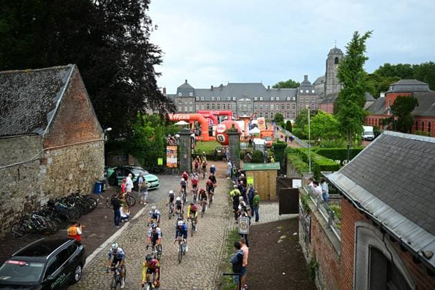 Tour de Wallonie 2025 Stage 3 ANTOING, BELGIUM - JULY 28 : Illustration picture of the start of the race during stage 3 of the 30th edition of Tour de Wallonie an UCI ProSeries 2.Pro cycling road race stage for Men Elite of 165.3 km with start in Estinnes and finish in Antoing on July 28, 2025 in Antoing, Belgium, 28 07 2025 ( Motordriver Pieter Van Herzele - Antoing Belgium  Copyright: xTomasxSiskx