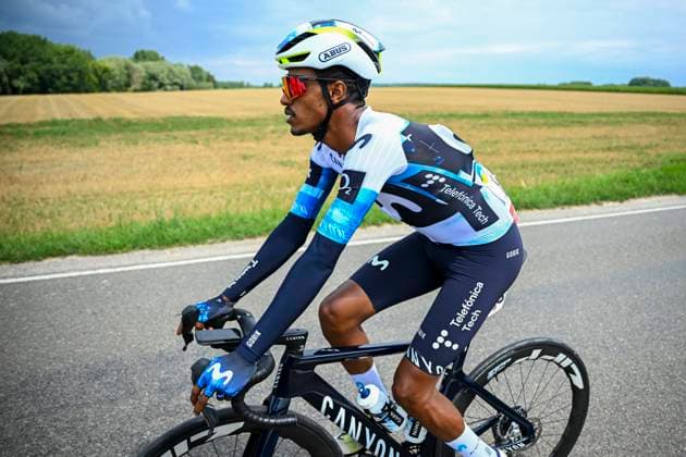 Tour de Wallonie 2025 Stage 3 ANTOING, BELGIUM - JULY 28 : Tesfatsion Natnael of Movistar Team in action during stage 3 of the 30th edition of Tour de Wallonie an UCI ProSeries 2.Pro cycling road race stage for Men Elite of 165.3 km with start in Estinnes and finish in Antoing on July 28, 2025 in Antoing, Belgium, 28 07 2025 ( Motordriver Pieter Van Herzele - Antoing Belgium  Copyright: xTomasxSiskx