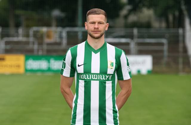 Teampraesentation Chemie Leipzig Regionalliga Tim Bunge (8, Chemie), BSG Chemie Leipzig; Regionalliga Nordost, Porträttermin 2025 2026 , Leipzig, 26.07.2025, Alfred-Kunze-Sportpark, Fußball , Nur zur redaktionellen Nutzung. Only editorial use.
