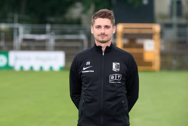 Teampraesentation Chemie Leipzig Regionalliga Teammanager Daniel Heinze, BSG Chemie Leipzig; Regionalliga Nordost, Porträttermin 2025 2026 , Leipzig, 26.07.2025, Alfred-Kunze-Sportpark, Fußball , Nur zur redaktionellen Nutzung. Only editorial use.