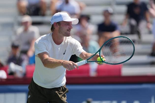 ATP, Tennis Herren Masters 1000 National Bank Open Toronto Presented by Rogers 2025 - Day3 David Goffin of Belgium serves to Mackenzie McDonald of the United States (not pictured) during the Men s Singles first round match on day 3 of the ATP Masters 1000 National Bank Open at Sobeys Stadium. on July 28, 2025 in Toronto, Canada. (Photo by Leonardo Ramirez Eyepix Group) Copyright: xLeonardoxRamirez xEyepixxGroupx LR-28072025-06597