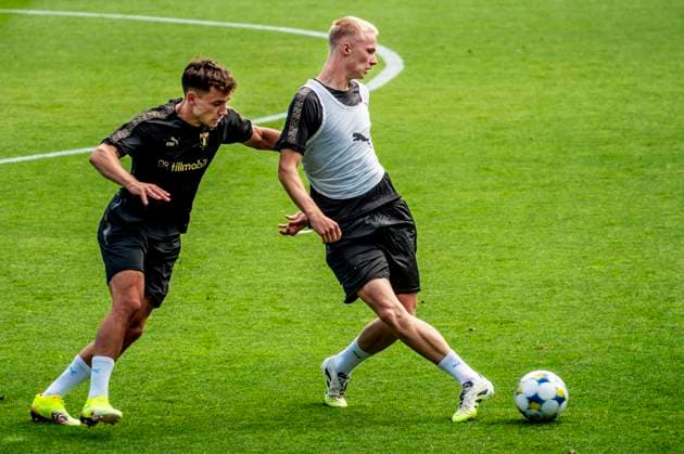 250729 Colin Rösler and Daniel Gudjohnsen during a UEFA Champions League training session with Malmö FF on July 29, 2025 in Malmö. Photo: Christian Örnberg BILDBYRAN COP 166 CO0595 fotboll football soccer fotball uefa champions league qualifier champions league träning practice training malmö ff bbeng Copyright: CHRISTIANxÖRNBERG BB250729CO040