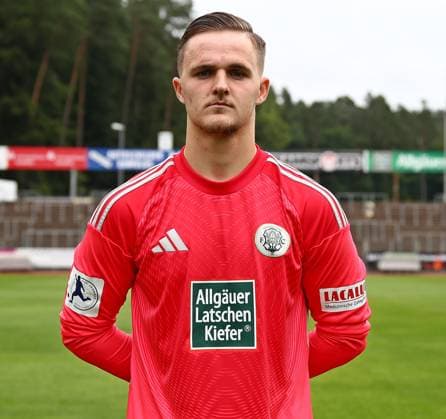 26.07.2025, xmohx, Fussball Regionalliga Suedwest, FC Homburg - Fototermin Saison 2025 26 v.l. Torwart Michael Gelt (Homburg) (DFL DFB REGULATIONS PROHIBIT ANY USE OF PHOTOGRAPHS as IMAGE SEQUENCES and or QUASI-VIDEO) Homburg
