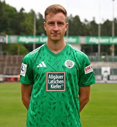 26.07.2025, xmohx, Fussball Regionalliga Suedwest, FC Homburg - Fototermin Saison 2025 26 v.l. Tim Steinmetz (Homburg) (DFL DFB REGULATIONS PROHIBIT ANY USE OF PHOTOGRAPHS as IMAGE SEQUENCES and or QUASI-VIDEO) Homburg