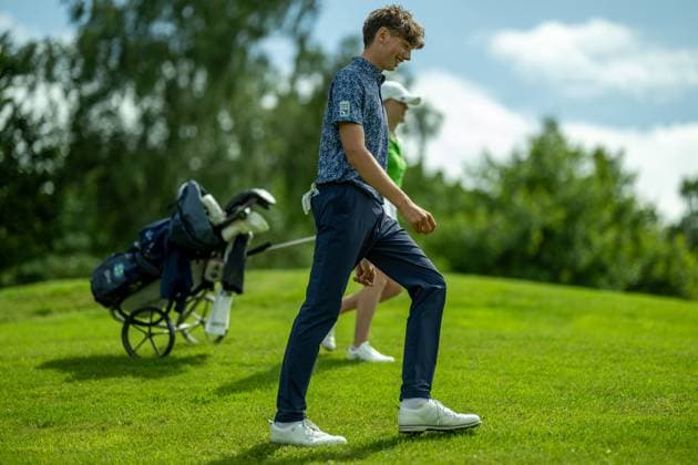 Emil Großmann (Stuttgarter GC Solitude) nach Abschlag an Loch 1, GER, 15. BWGV-INTERNATIONAL MATCHPLAY-TROPHY, Golf, Maedchen und Jungen, imt Golf, 26.-29.07.2025, GER, 15. BWGV-INTERNATIONAL MATCHPLAY-TROPHY, Golf, Maedchen und Jungen, imt Golf, 26.-29.07.2025 Wain Copyright: xEibner-Pressefotox EP_SWA