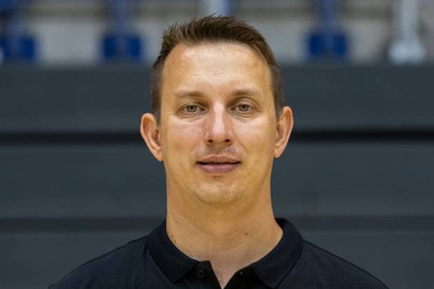 29.07.2025, xtgx, SC Magdeburg - Fototermin Saison 2025 26 v.l. Betreuer Lars Dammann Portrait, Portraet, Einzelbild Magdeburg